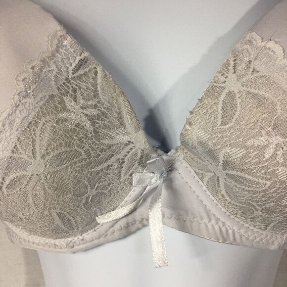 Mamia white 40C lightly padded 2 hook closure lace front 100% polyester - Picture 2 of 5